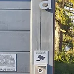 Burg Semesterbostad *